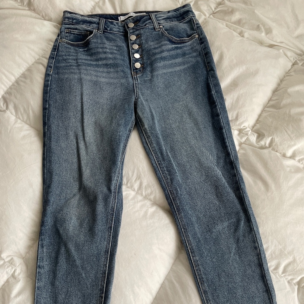 High waisted Mom jeans